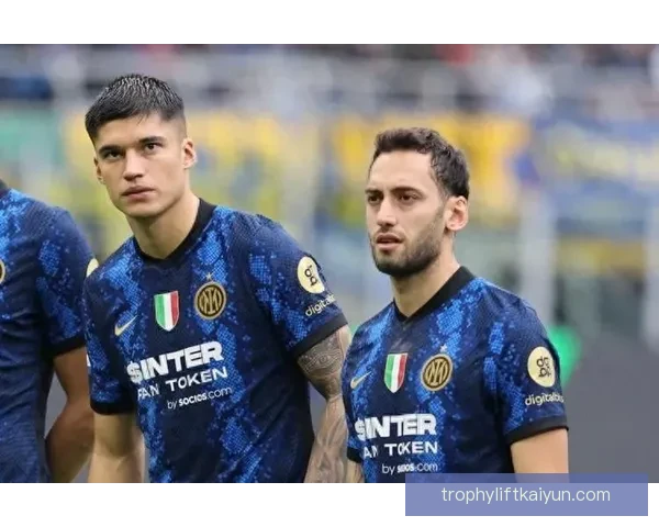 恰尔汗奥卢持续提升表现状态，引发多方关注与期待