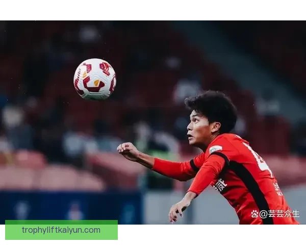 足球新星风头持续提升，备受关注的表现引发球迷期待