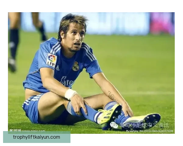 卡马文加在国家队中表现稳健,未来前景备受关注 卡马文加在国家队中表现稳健,未来前景备受关注