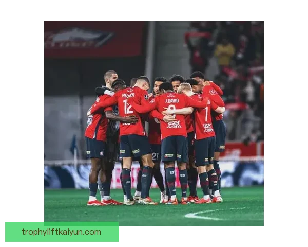 图赫尔球队风格备受关注，展现出出色的战术灵活性与攻防平衡。